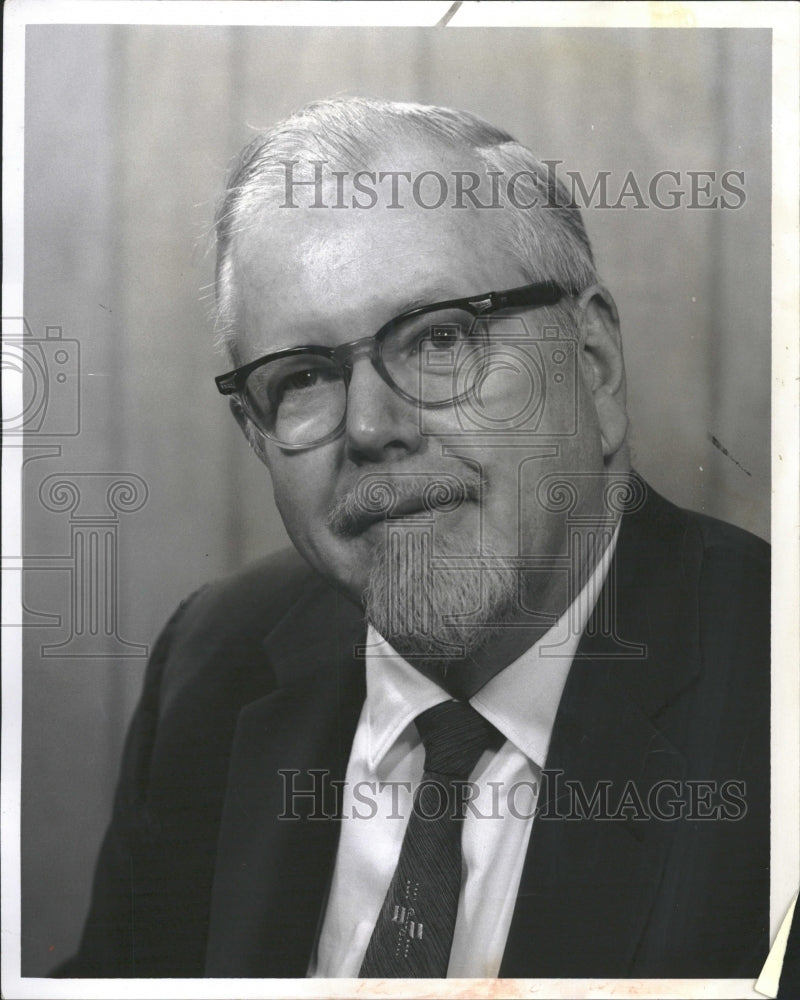 1971 Dr.~oodluirn O.Ross Ombuds man Picture - Historic Images