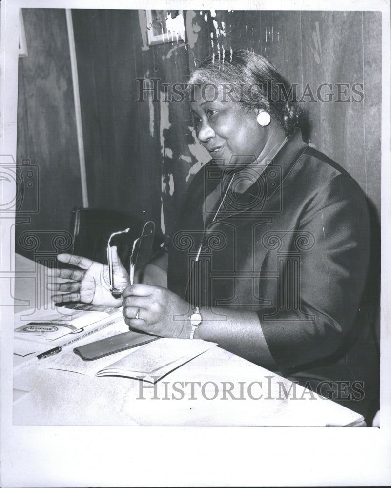 1966 Mary Ross Baptist Worker - Historic Images