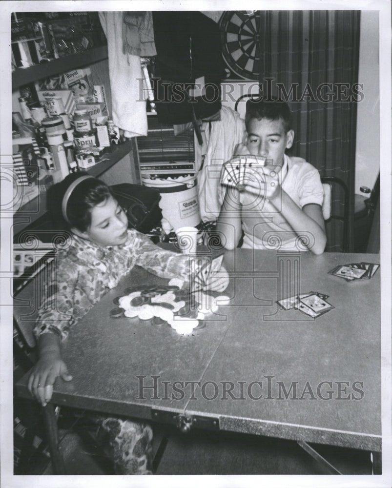 1960 Marcia Children Harold Shelternauts - Historic Images