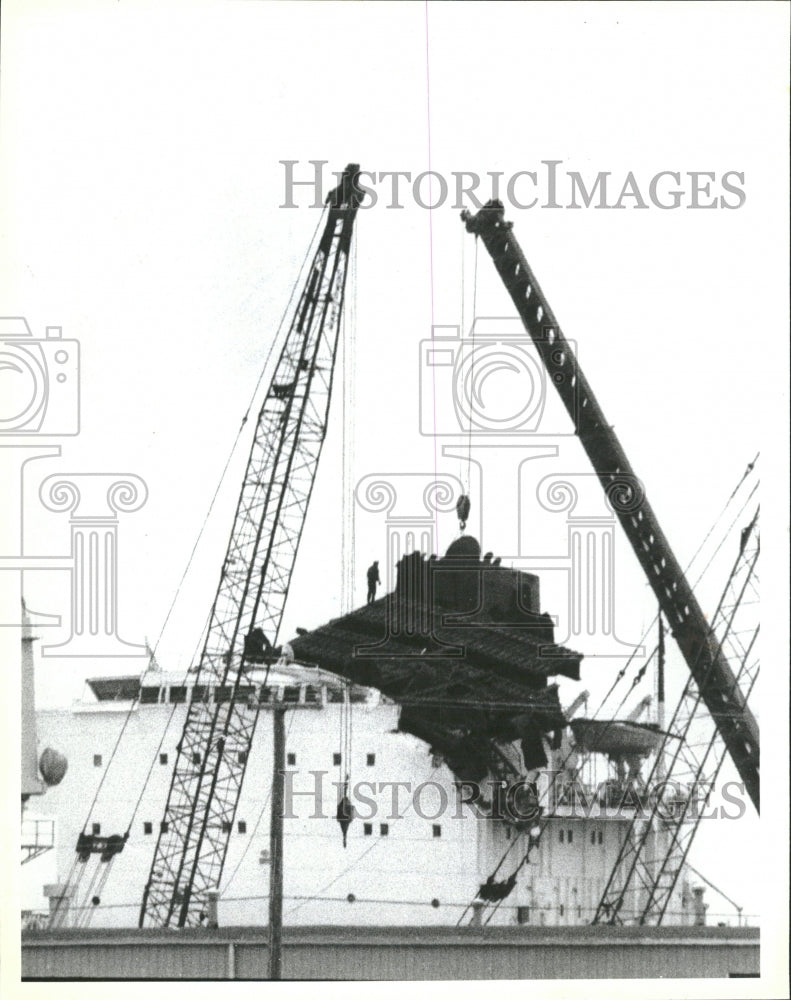 1988 Workers remove parts railroad River - Historic Images