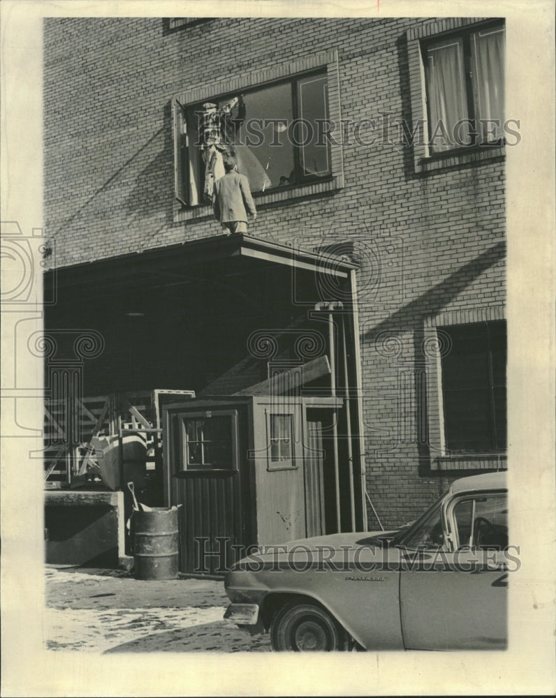 1965 Bonwit Teller  Worker Philadelphia - Historic Images