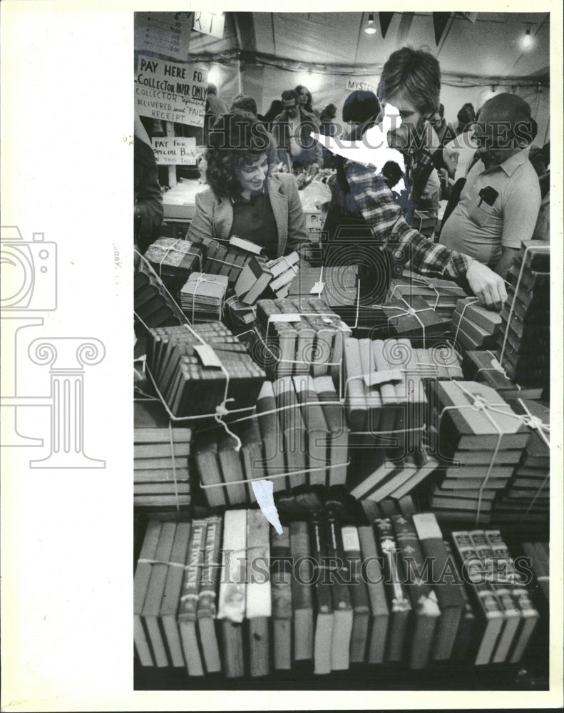 1983 Brandels Used Book Sale Chicago - Historic Images