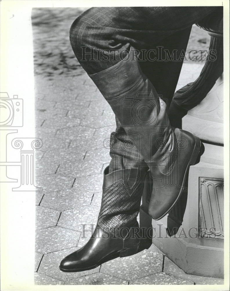 1986 Woven Leather Boots Banfi - Historic Images