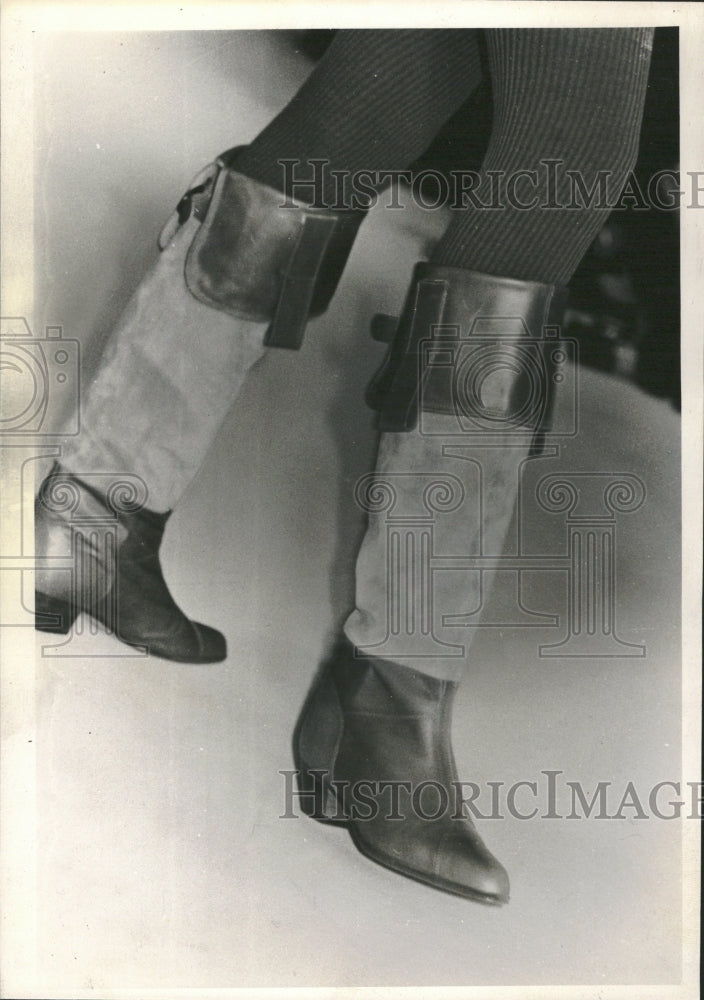 1981 Boot Women Footwear Covers Foot Ankle - Historic Images