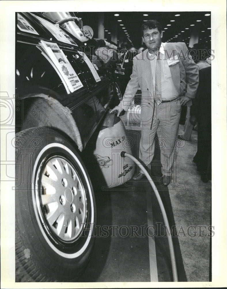 1985 Automotive Parts Trade Show - Historic Images