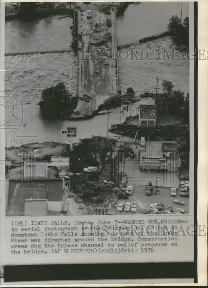 1976 Broadway St Bridge Washed Out - Historic Images