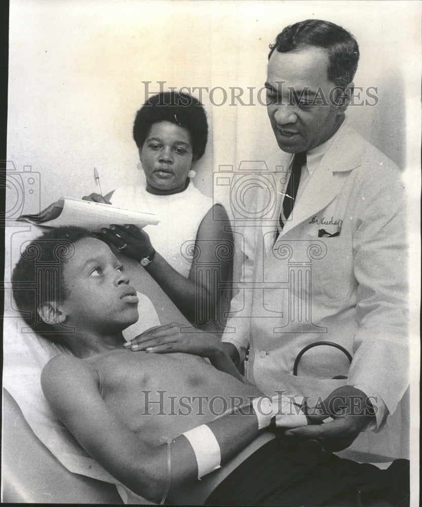 1970 Univ of IL Community Health Clinic - Historic Images