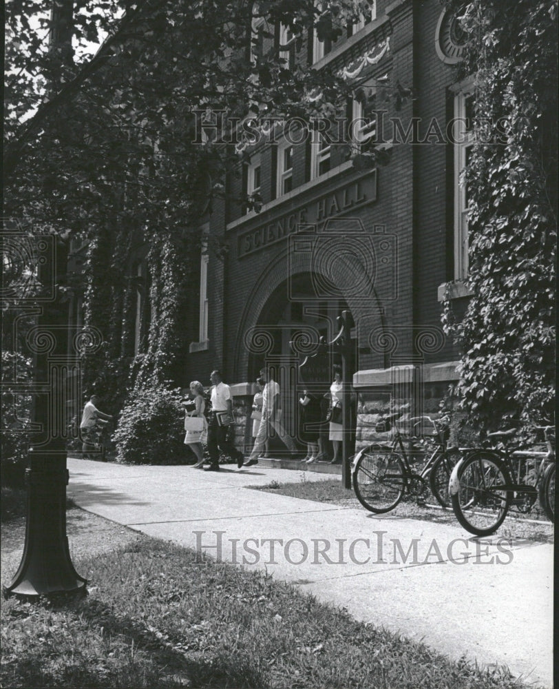 1985 Hall Building Universities - Historic Images