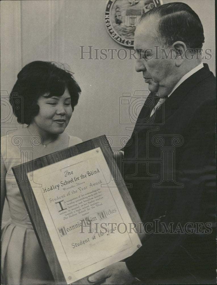 1965 Jeannie Kim Wickes Mayor Richard Daley - Historic Images