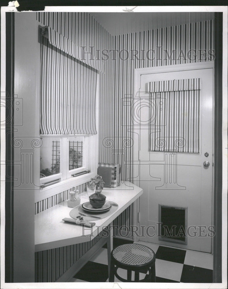 1968 Entrance Hall Stripe Interior Design - Historic Images