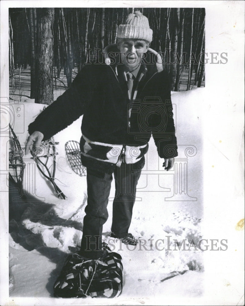 1967 Les Perrine Snowshoes Winter Sports - Historic Images