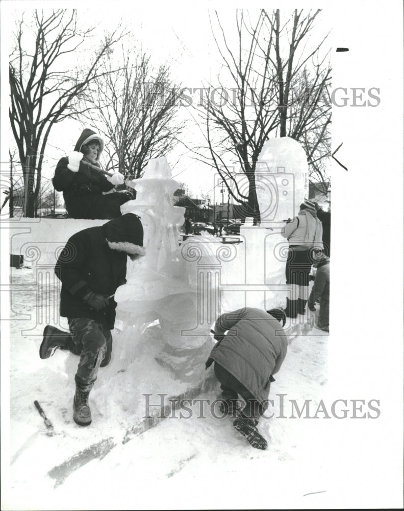 1988 Ice Sculpture Mich Plymouth - Historic Images