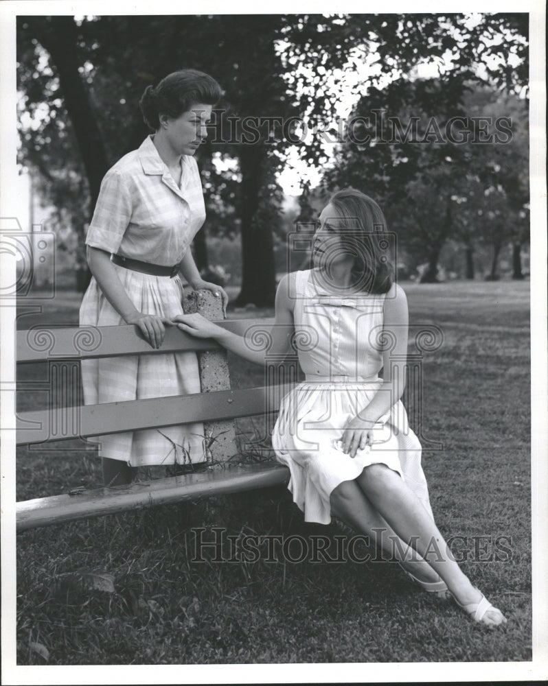 1967 Picnic Play Theatre Chicago Park Actor - Historic Images