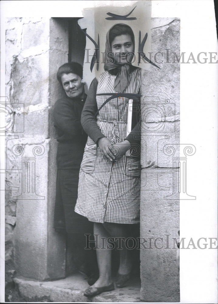 1965 Conchita Gouzalez catholic women - Historic Images