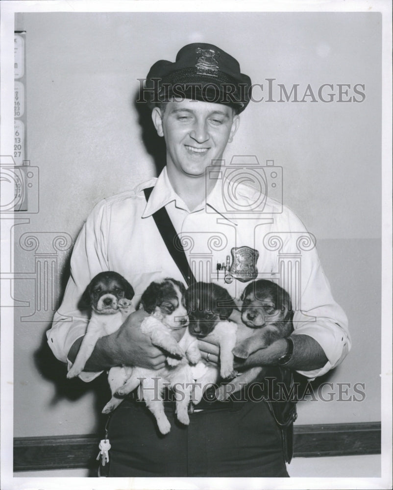 1968 Paul Szakal Puppies Fort Station Hold - Historic Images