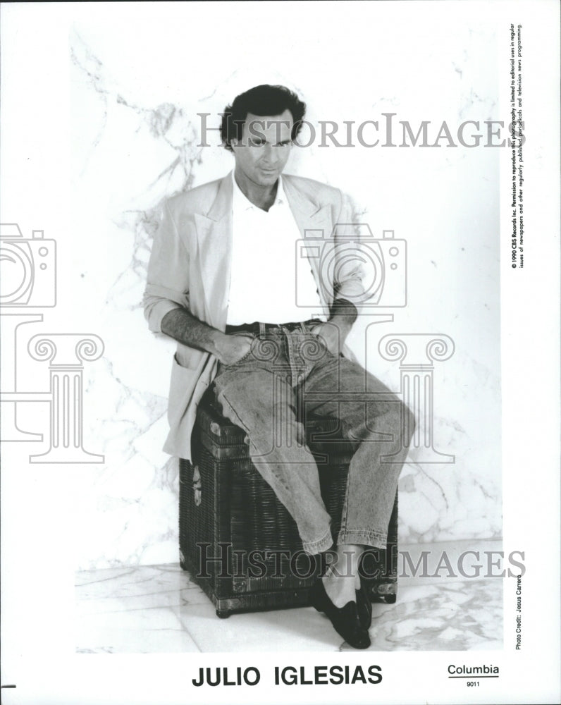 1990 Julio José Iglesias Spanish Singer - Historic Images