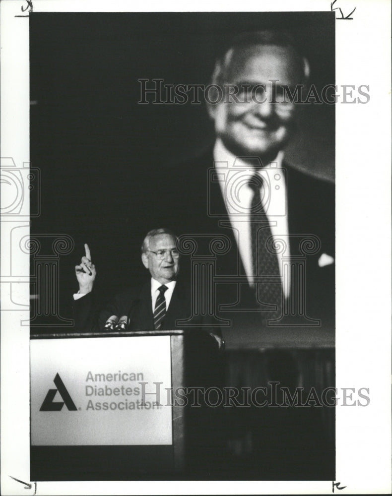 1989 Lee Iaccoca Award Mamrack Board Spech - Historic Images