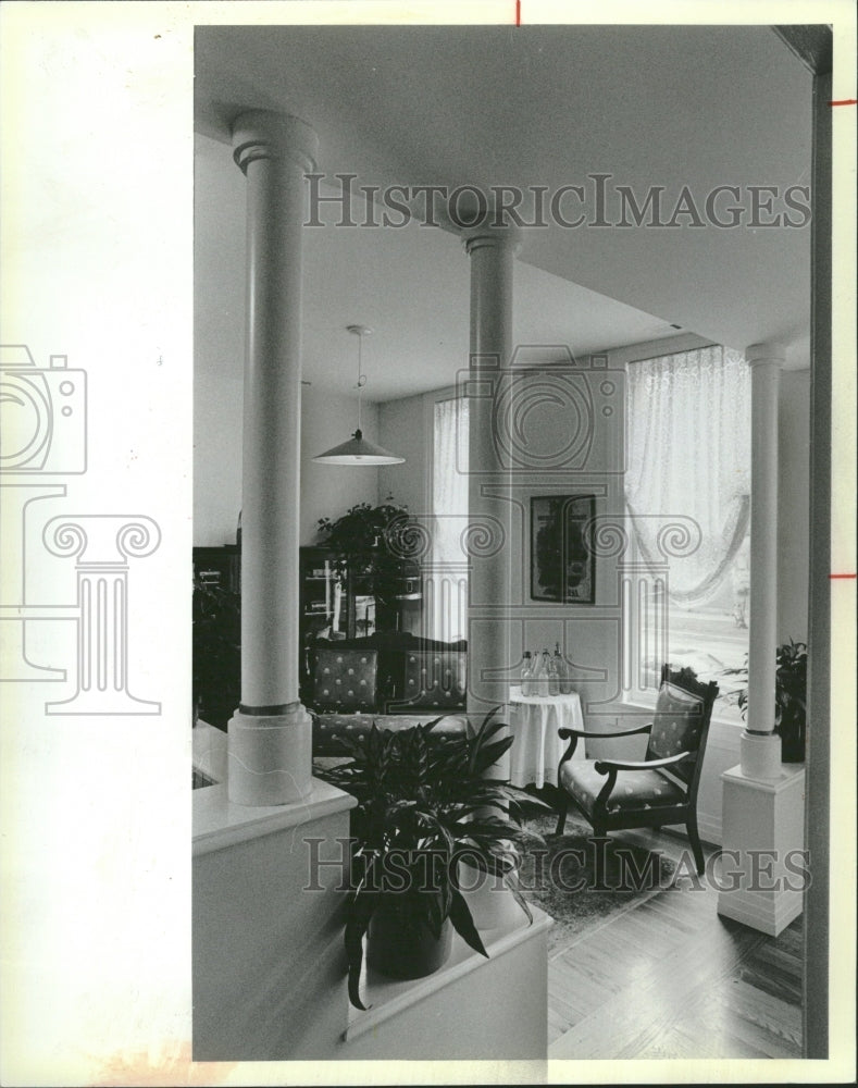 1984 Front Parlor Living Room Kitchen Door - Historic Images