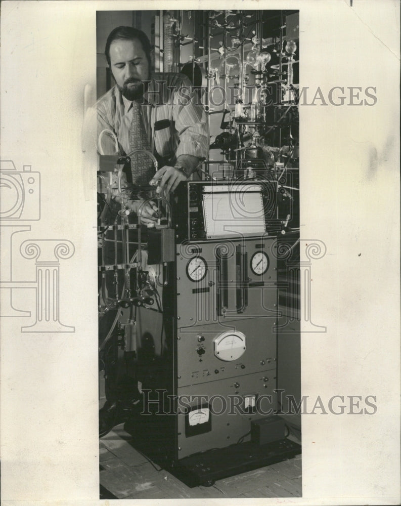 1970 Smog Device Measure Pollution - Historic Images