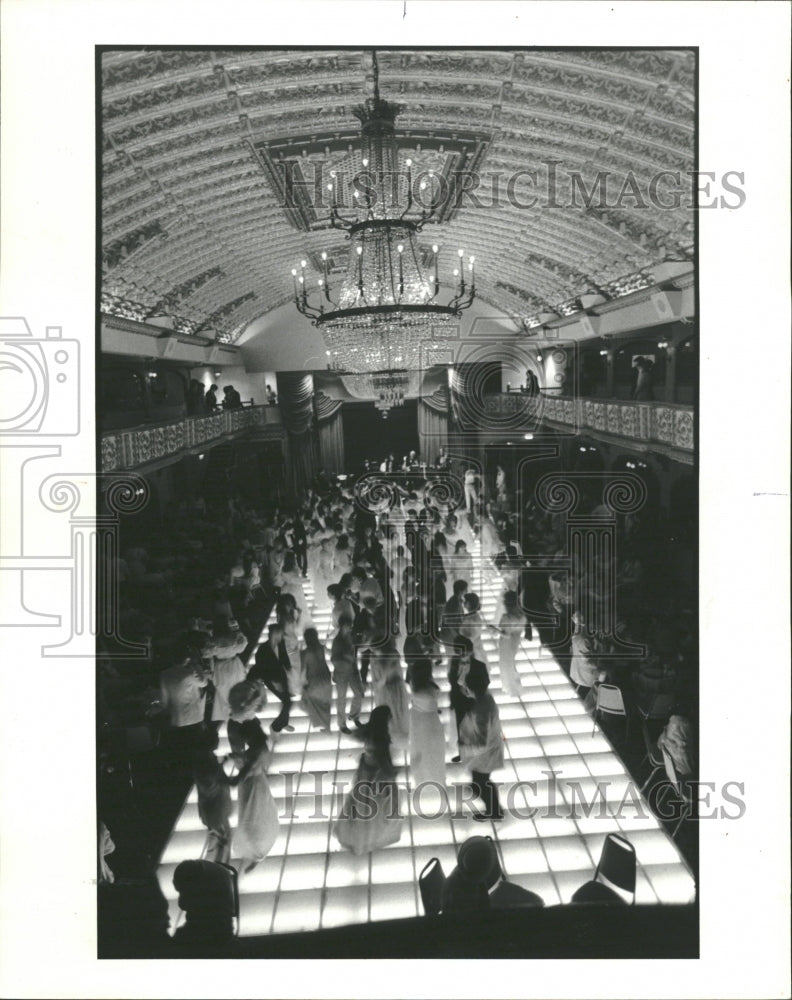 1984 Niles West High School&#39;s Prom - Historic Images