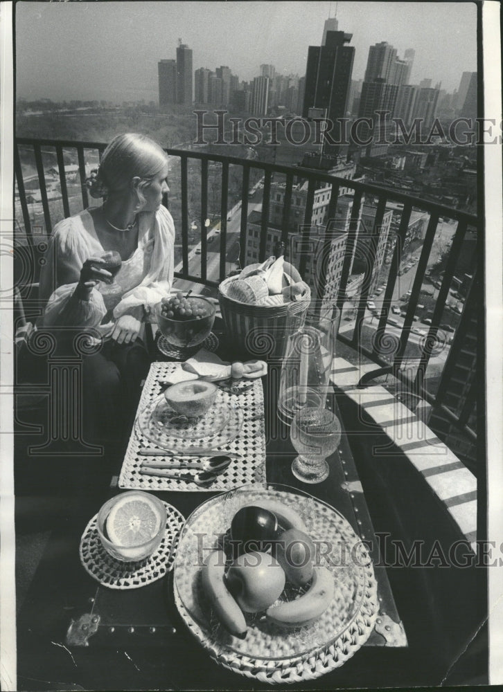 1975 An Extravagant Breakfast Table - Historic Images