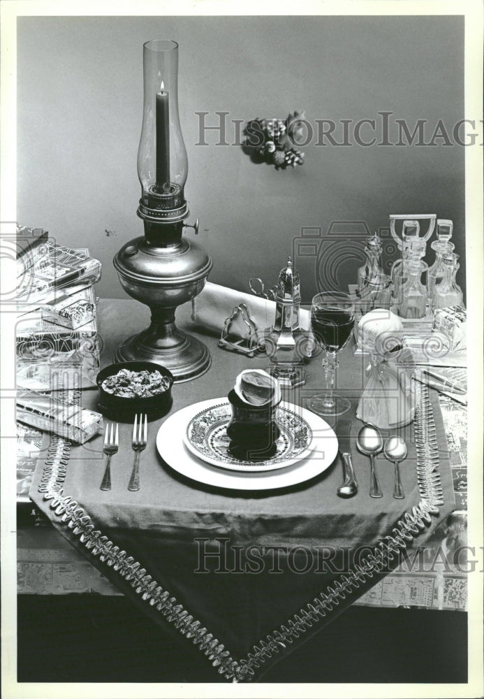 1981 Muriel Lubliner Oriental table setting - Historic Images