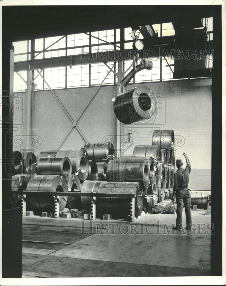 1966 Admiral Corps appliance manufacturing - Historic Images