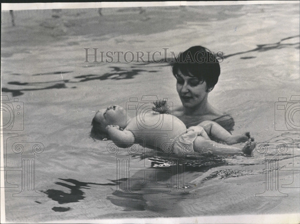 1967 YMCA Swim Class For Infants "Kewpies" - Historic Images