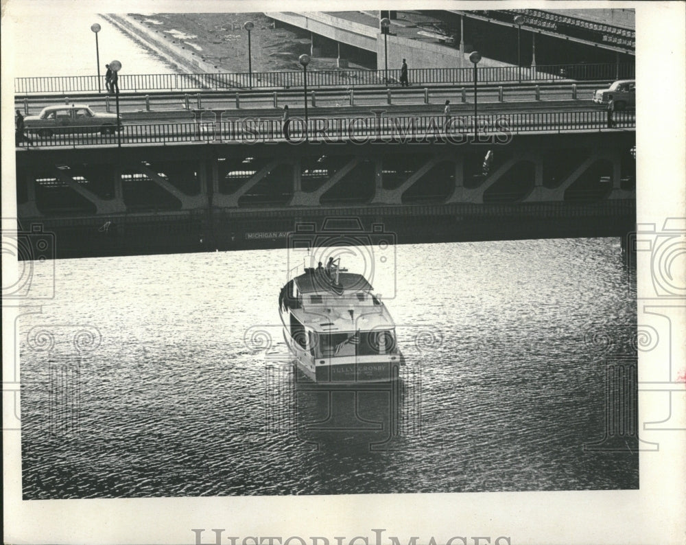 1975  Yacht Tully Crosby at Lake Michigan - Historic Images