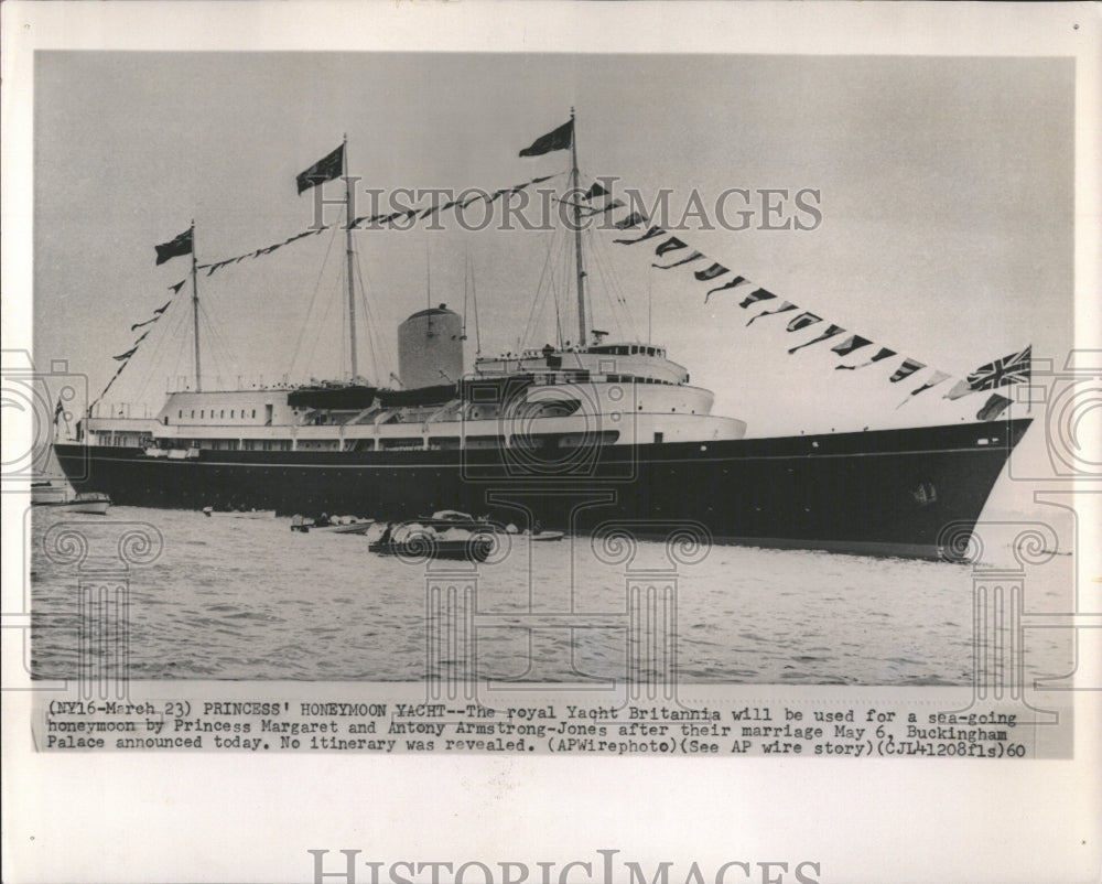 1960 Royal Yatch Britannia for honeymoon - Historic Images