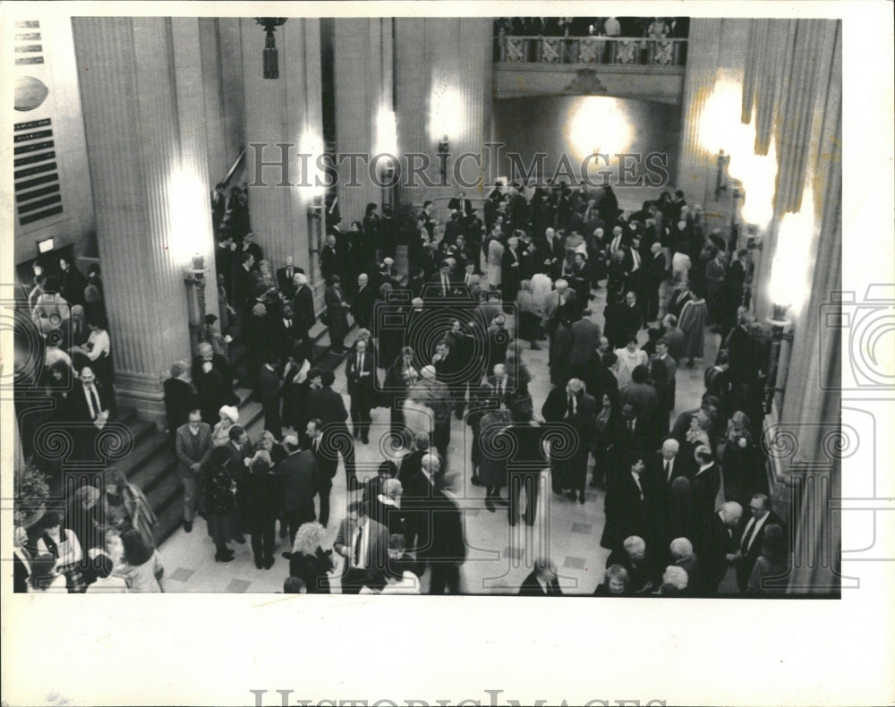 1988 Chicago Lyric Opera House Tosca Crowd - Historic Images