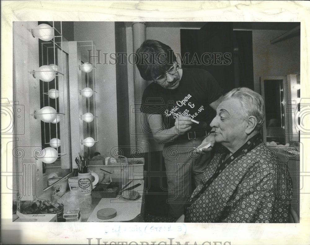 1983 Stan Dufford,Lyric Opera makeup master - Historic Images