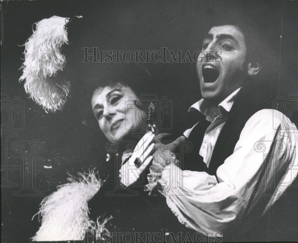 1988 Tosca Painter Song Love Express Scene - Historic Images