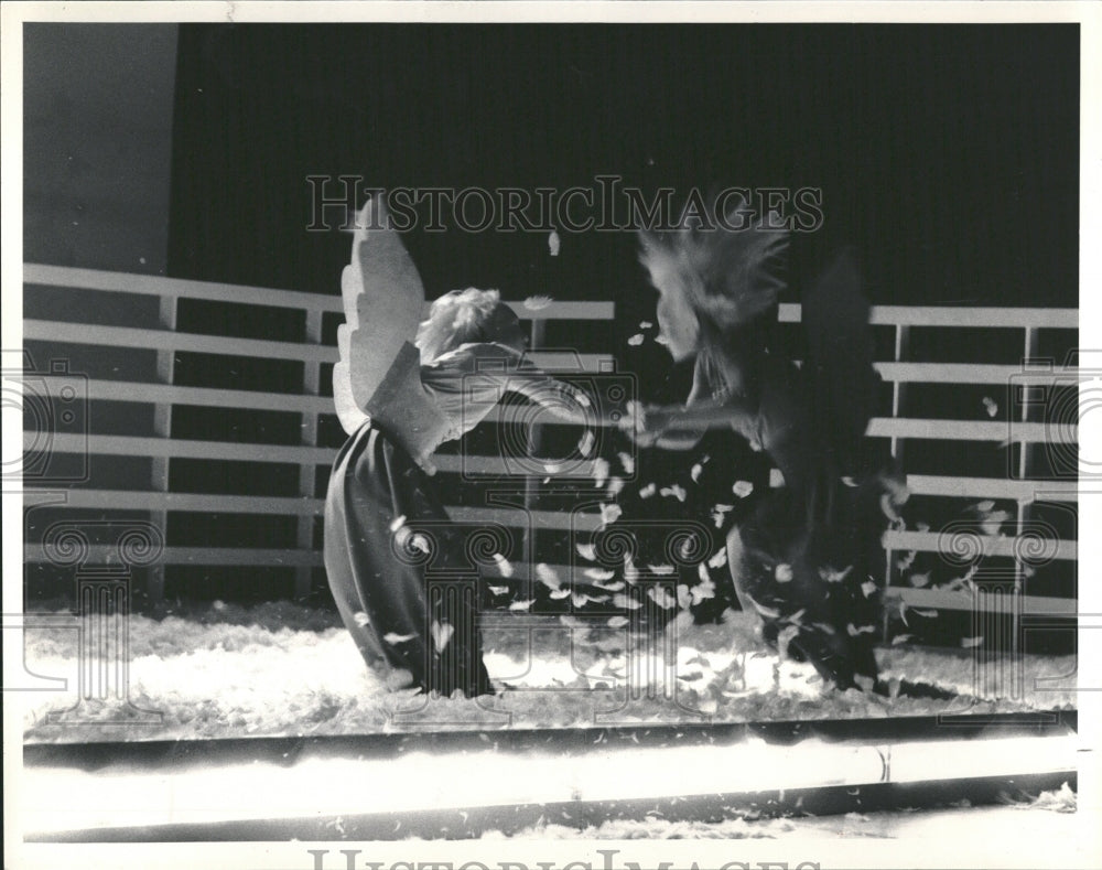 1985 Two Dancers Museum MoMing Dance Arts - Historic Images