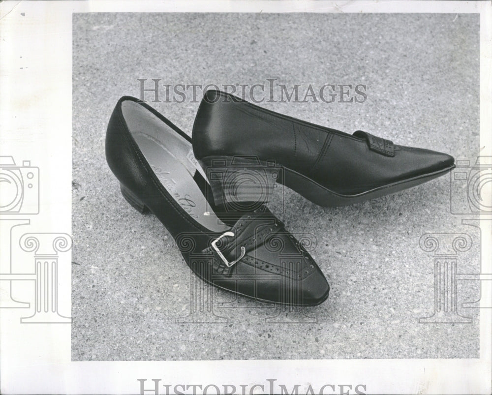 1962 Stacked Heel Walking Shoe Loop Salon - Historic Images