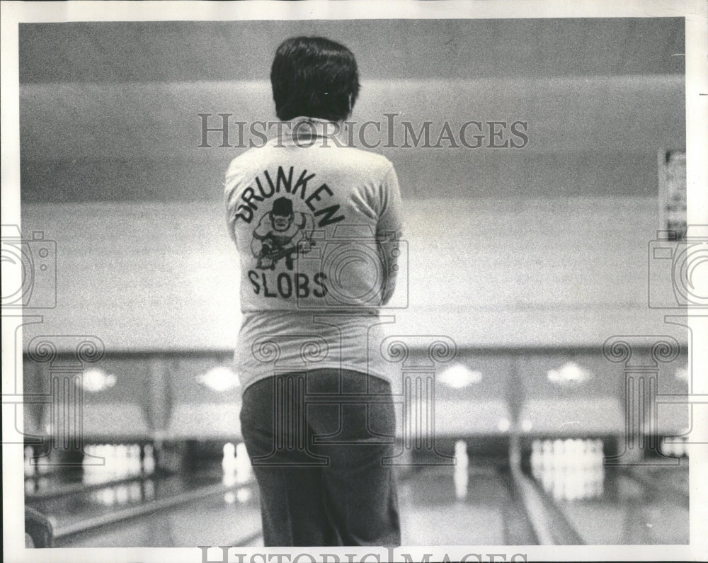 1967 Ladies bowling team Drunken Slob Shirt - Historic Images