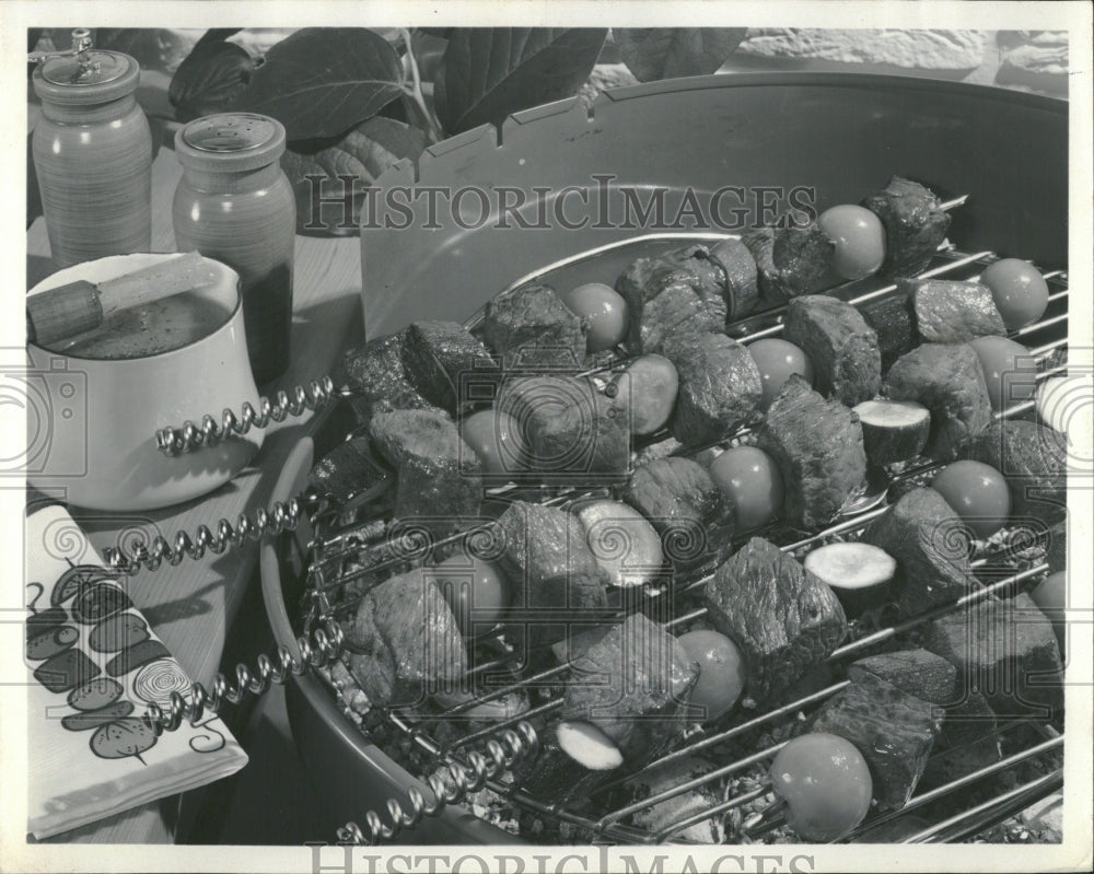 1970 Beef Shish Kebobs On Grill Marinade - Historic Images