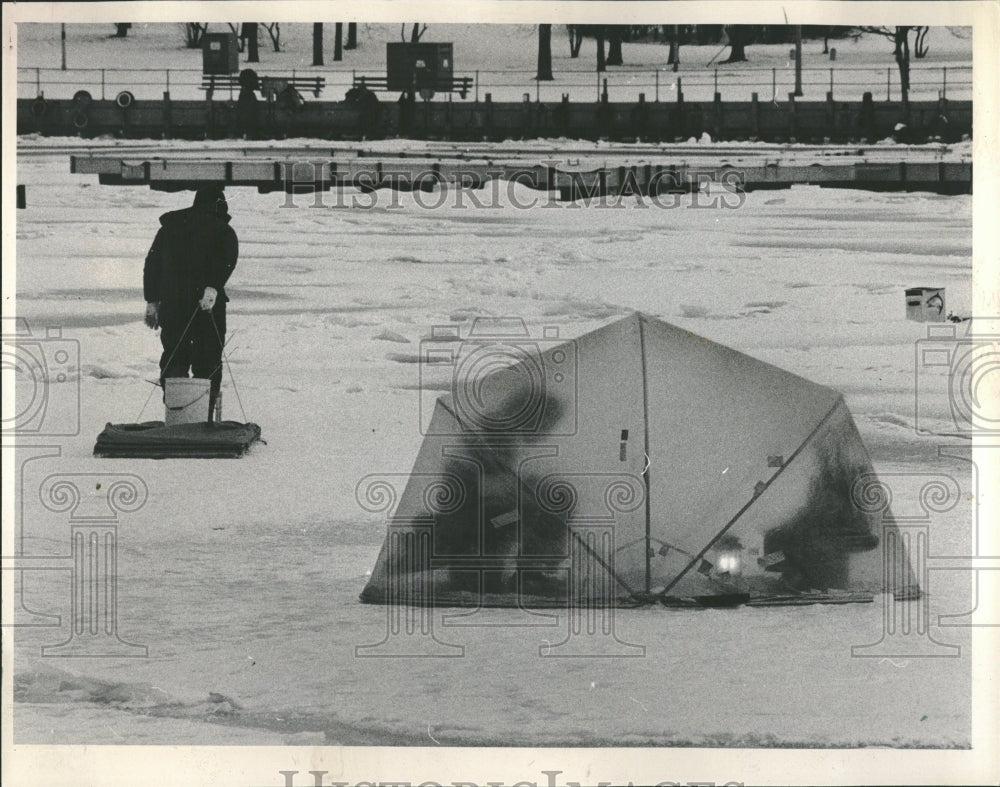 1980 Fishing - Historic Images