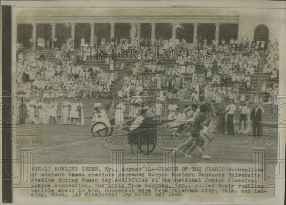 1966 Replicans Roman Chariots Kentucky Day - Historic Images