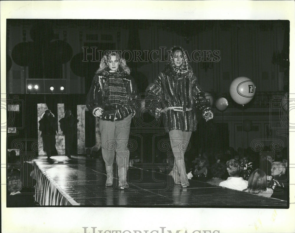 1981 Fendi Fashion Show Palmer House - Historic Images