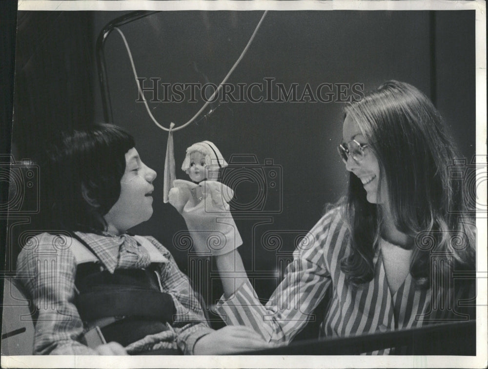 1973 Robin Hough puppets rehabilitation TX - Historic Images