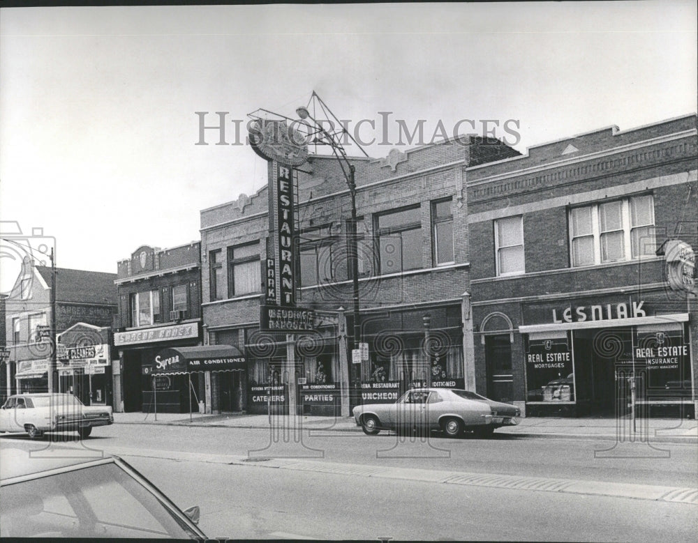 1970 Car s~rena restaurant Archer Avenue - Historic Images