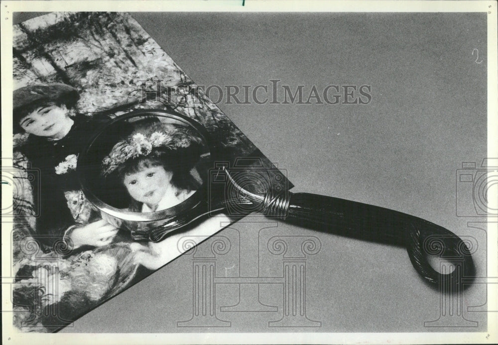 Magnifying glasse Lindon Wood handle Watson - Historic Images