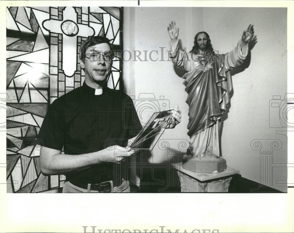 1986 Helena Cross Church Displays Stained - Historic Images