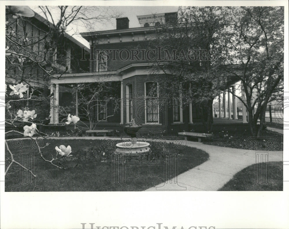 1985 House Halsted Exterior Homelife Trees - Historic Images