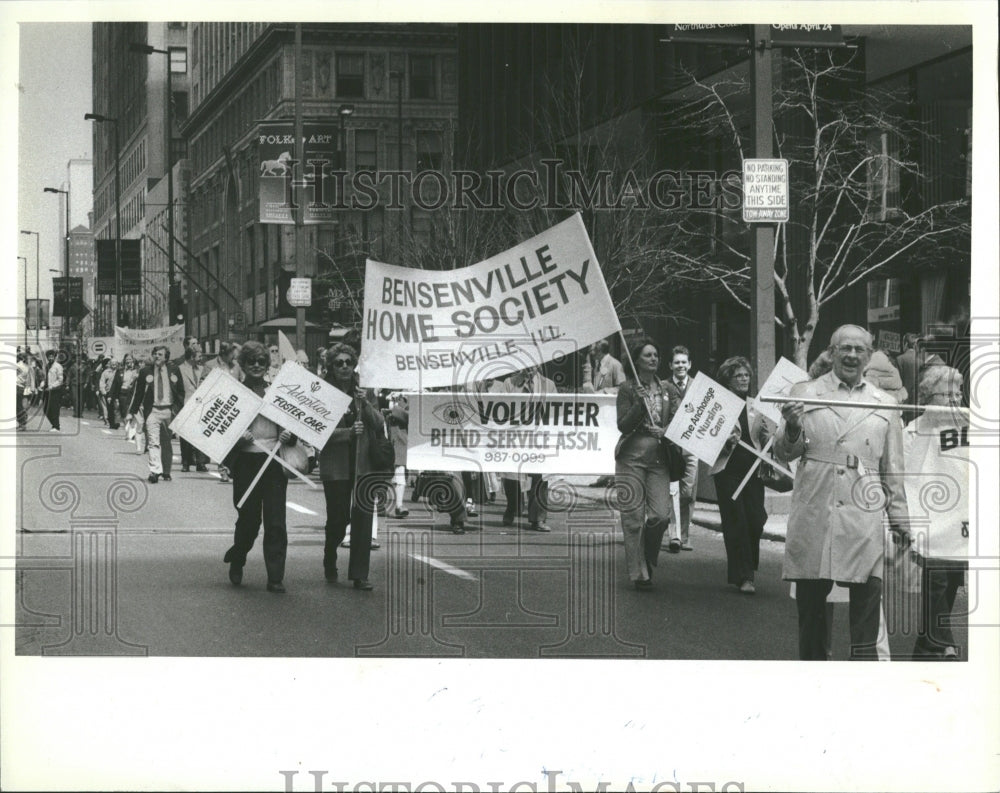 1982 Volunteers Social Welfare Michigan - Historic Images