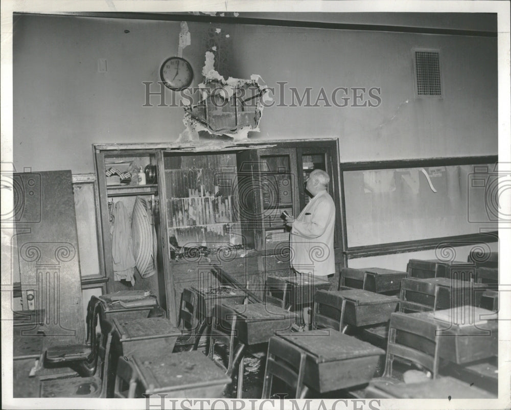 1958 Vandals Damage Oakenwald School - Historic Images