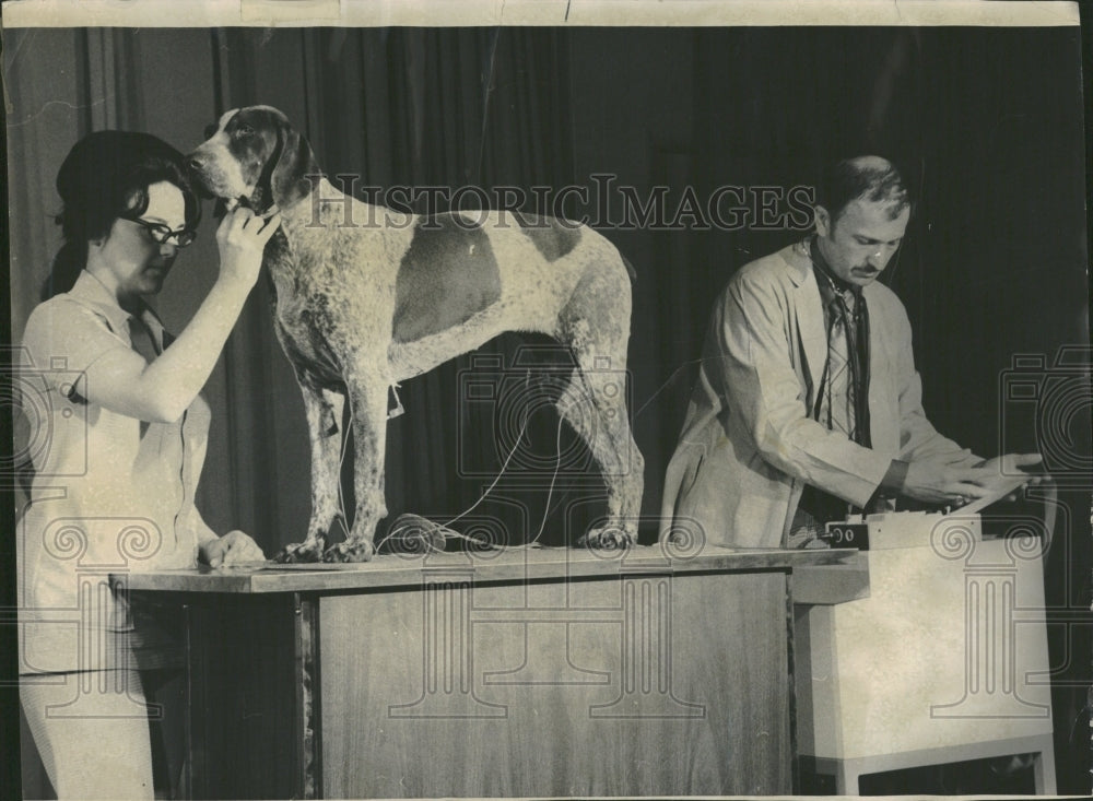 1973 Veterinarians - Historic Images