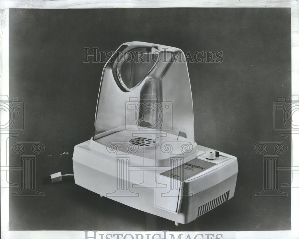 1969 Saundex Nasal Hygiene Appliance - Historic Images