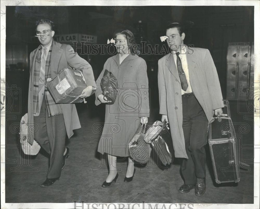 1957 George Milos Judith Students Hungary - Historic Images